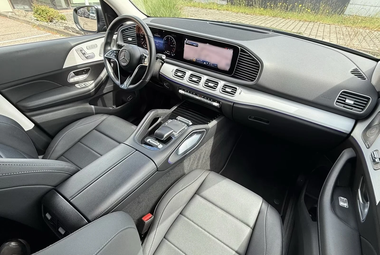 Mercedes-Benz GLE 350 de / AMG / 4 MATIC / 360 / BURM / AIRMATIC / , снимка 13 - Автомобили и джипове - 54913952