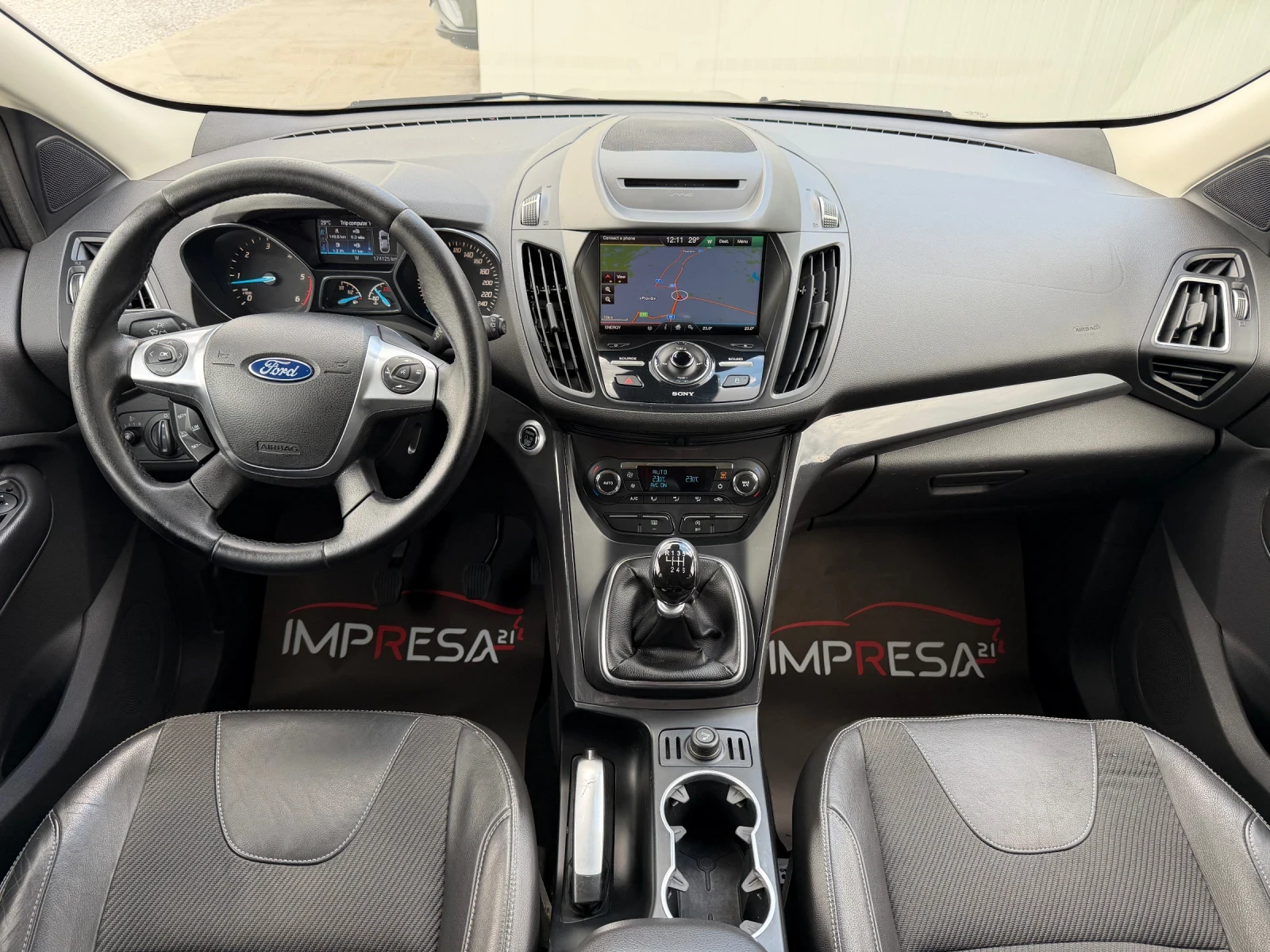 Ford Kuga 2.0d TITANIUM , снимка 9 - Автомобили и джипове - 54959884