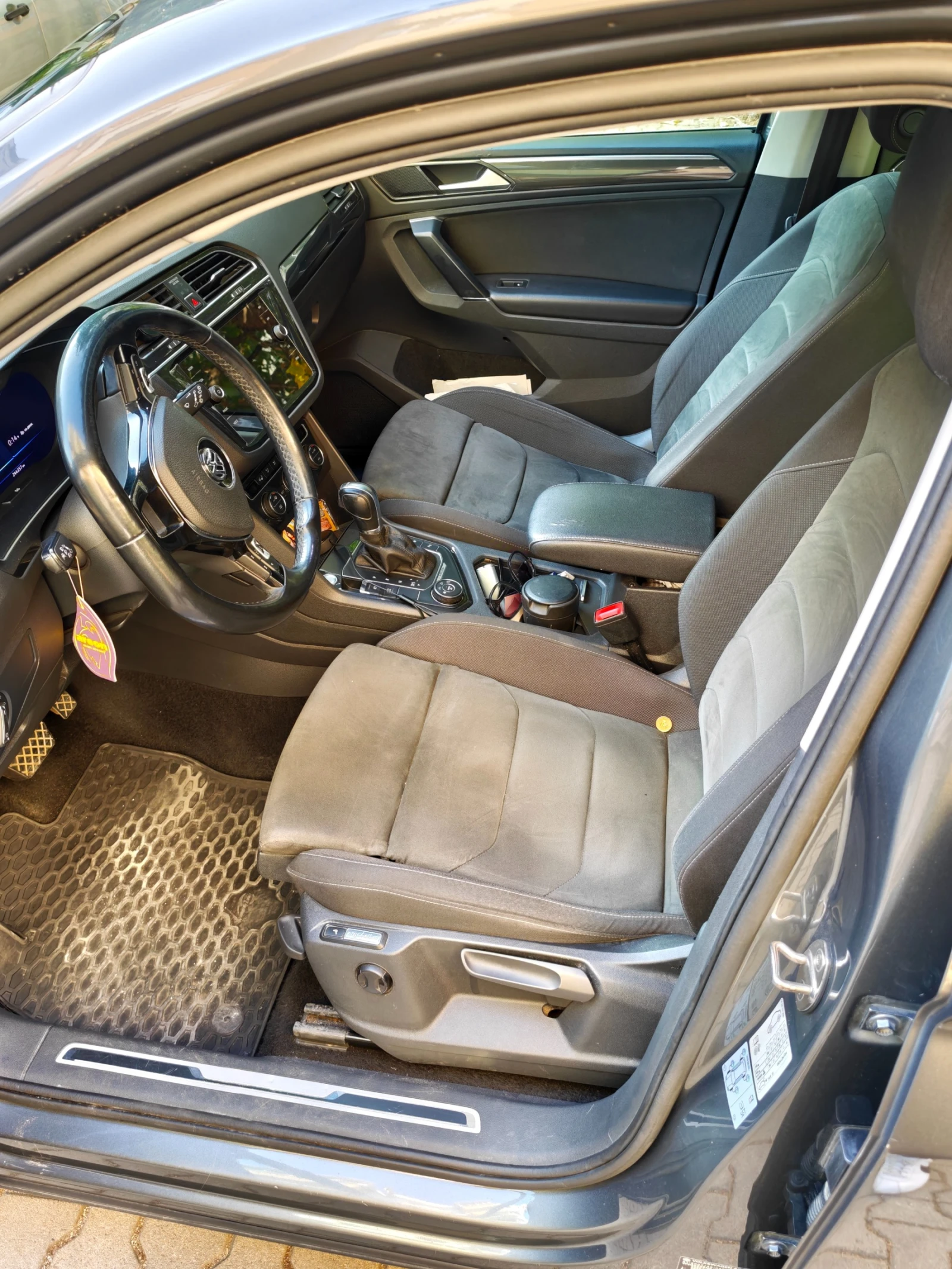 VW Tiguan 2.0, снимка 4 - Автомобили и джипове - 56653974