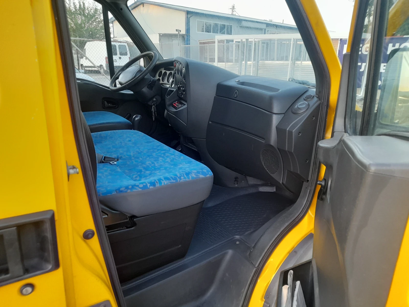 Iveco Daily 35c13, снимка 3 - Бусове и автобуси - 55631442