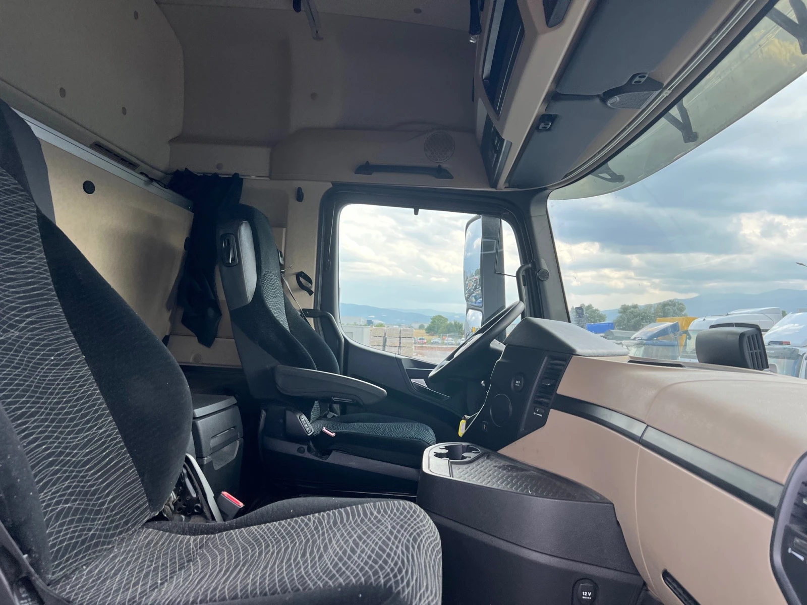 Mercedes-Benz Actros 1851 BIG SPACE - изображение 9