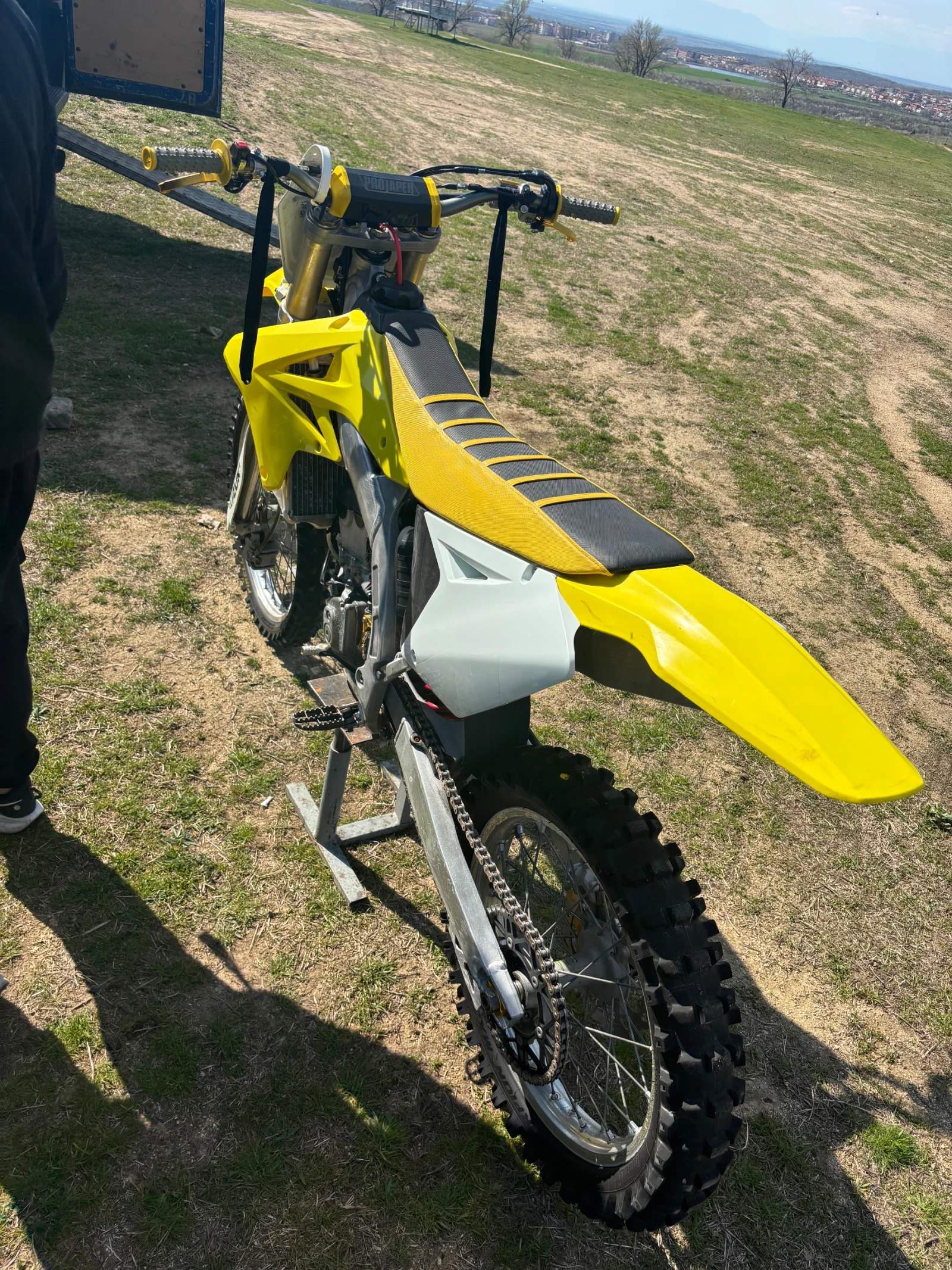 Suzuki Rmz 250, снимка 4 - Мотоциклети и мототехника - 54103384
