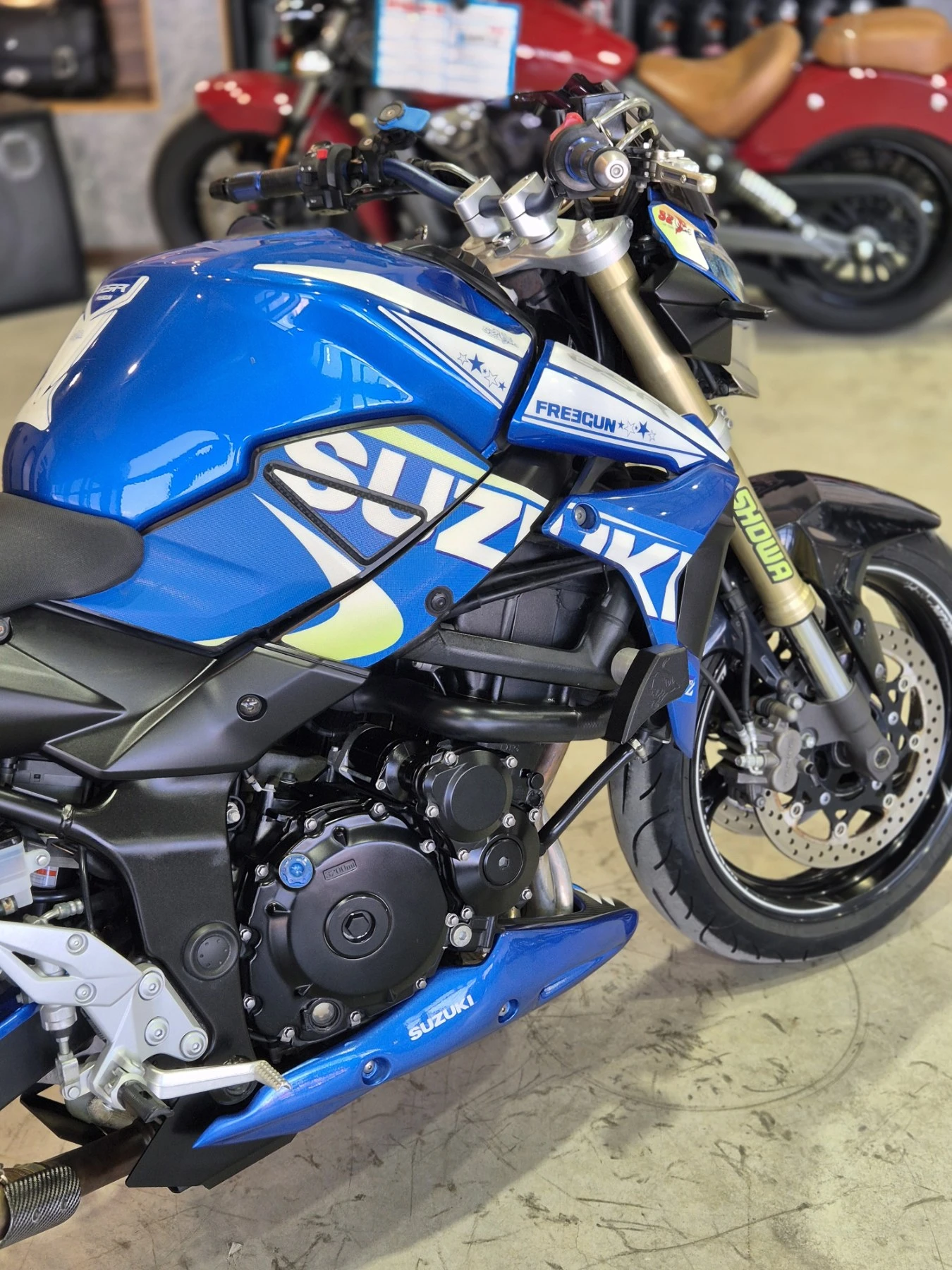 Suzuki Gsr 750 ABS!!! Нов внос от ШВЕЙЦАРИЯ!, снимка 11 - Мотоциклети и мототехника - 55478189