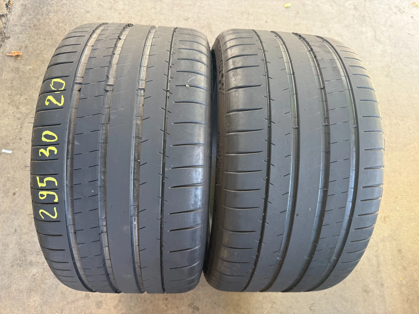 Гуми Летни 295/30R20