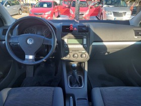 VW Golf 1.6  102кс, снимка 4 - Автомобили и джипове - 45851839