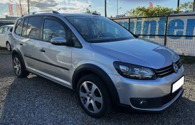 VW Touran CROSS 2.0TDI/AUT/LED, снимка 3