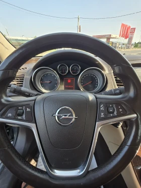 Opel Insignia 2.0 турбо 220к.с. топ състояние 2010г.4х4 - 9200 лв. - 47550927 14