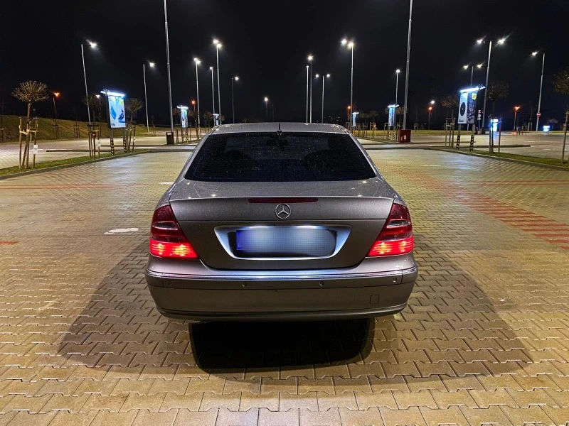 Mercedes-Benz E 200 KOMPRESSOR / ГАЗ, снимка 4 - Автомобили и джипове - 47093534