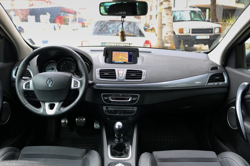 Renault Megane GT-line 1.9dCi СПЕШНО, снимка 10 - Автомобили и джипове - 48338832