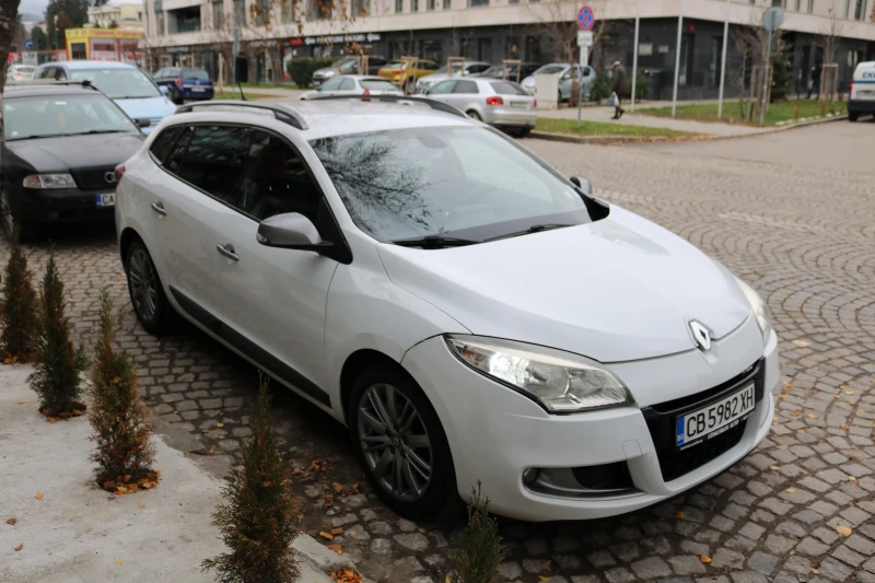 Renault Megane GT-line 1.9dCi СПЕШНО, снимка 3 - Автомобили и джипове - 48338832