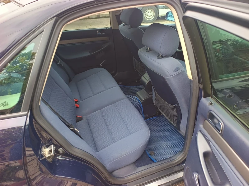 Audi A4, снимка 6 - Автомобили и джипове - 52371524