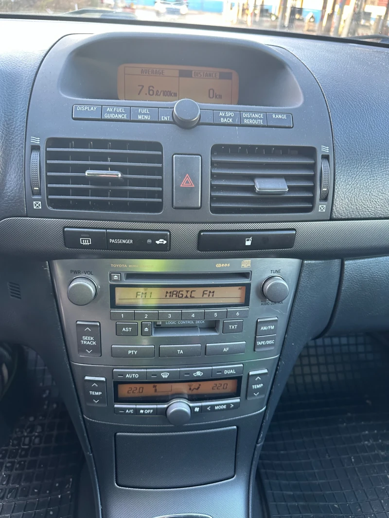 Toyota Avensis, снимка 6 - Автомобили и джипове - 51076956