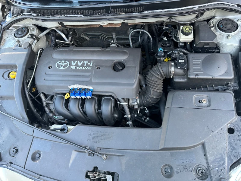 Toyota Avensis, снимка 10 - Автомобили и джипове - 51076956