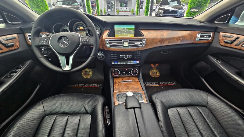 Mercedes-Benz CLS 350 ! AMG/DISTR/NIGHT/AMBIENT/HARMAN/ОБДУХ/МАСАЖ/CAM, снимка 9 - Автомобили и джипове - 51831709