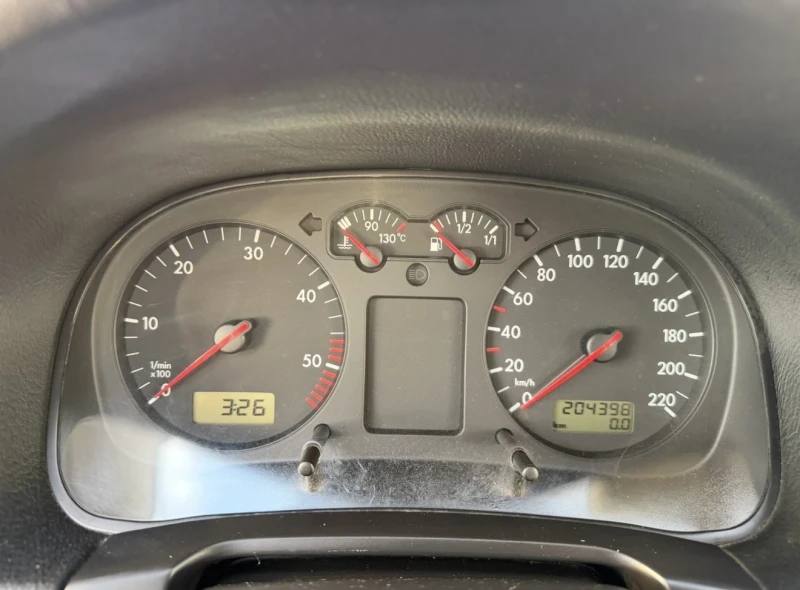 VW Golf 1.9TDI-90PS, снимка 13 - Автомобили и джипове - 52397464