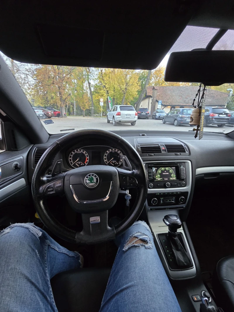 Skoda Octavia 2.0TDI VRS DSG, снимка 15 - Автомобили и джипове - 52553710