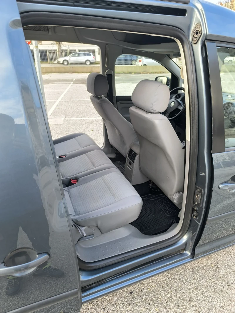 VW Caddy Maxi 2.0TDI, снимка 8 - Автомобили и джипове - 52594276