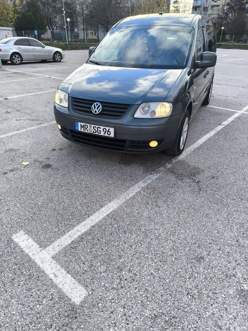 VW Caddy Maxi 2.0TDI, снимка 2 - Автомобили и джипове - 52594276