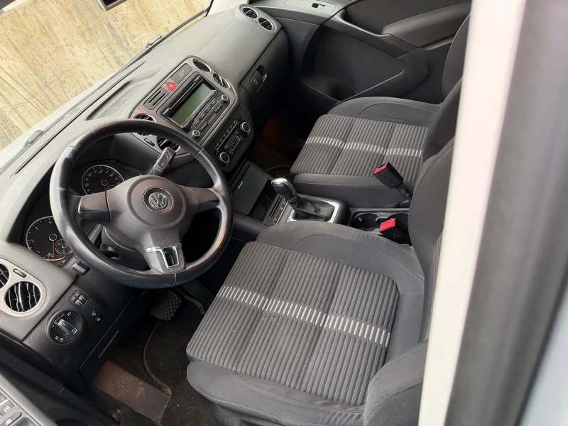 VW Tiguan (КАТО НОВА)^(4х4), снимка 9 - Автомобили и джипове - 52642794