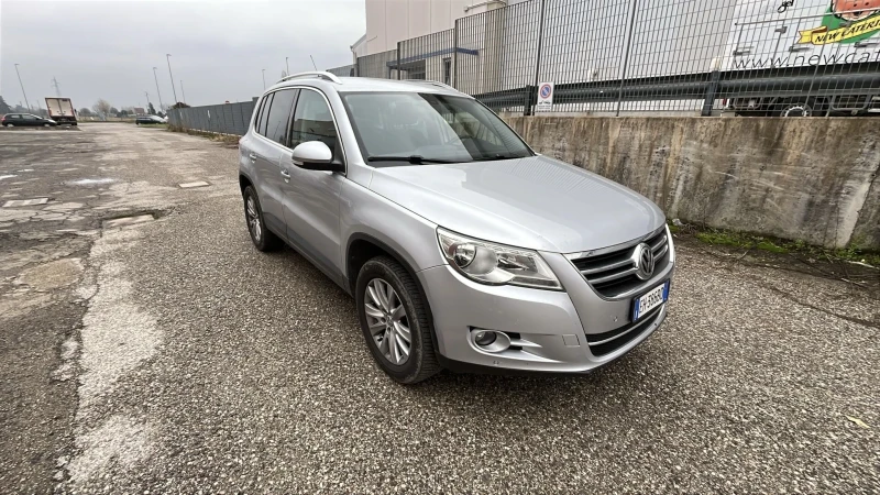 VW Tiguan (КАТО НОВА)^(4х4), снимка 3 - Автомобили и джипове - 52642794