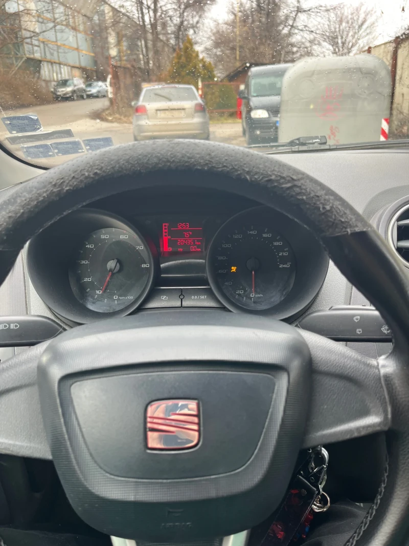 Seat Ibiza, снимка 5 - Автомобили и джипове - 53284243