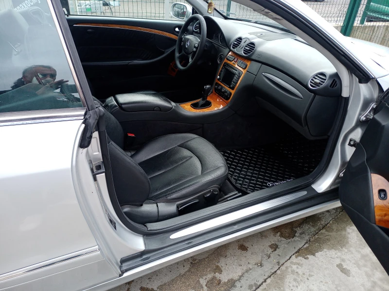 Mercedes-Benz CLK, снимка 12 - Автомобили и джипове - 53471468