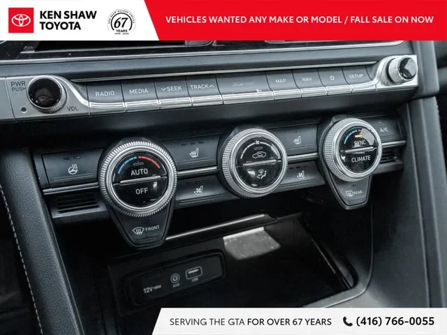 Genesis G70 KEYLESS* ПОДГРЕВ* КАМЕРИ* , снимка 11 - Автомобили и джипове - 53734846