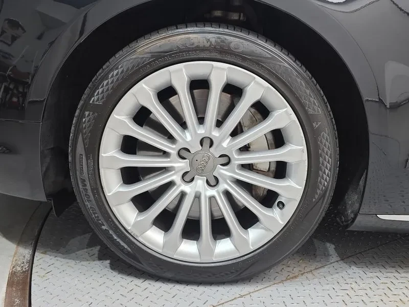 Audi A8 A8 4.2 Tdi Quattro D4, снимка 5 - Автомобили и джипове - 54996865