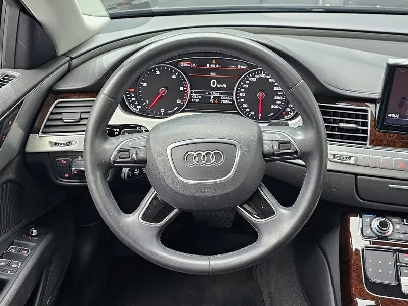 Audi A8 A8 4.2 Tdi Quattro D4, снимка 13 - Автомобили и джипове - 54996865