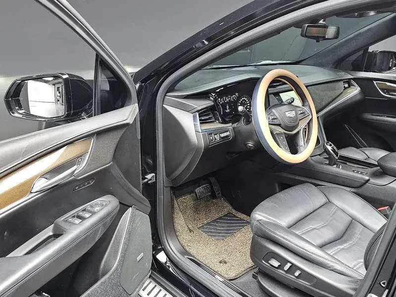 Cadillac XT5 3.6/PLATINUM/AWD, снимка 11 - Автомобили и джипове - 56665949