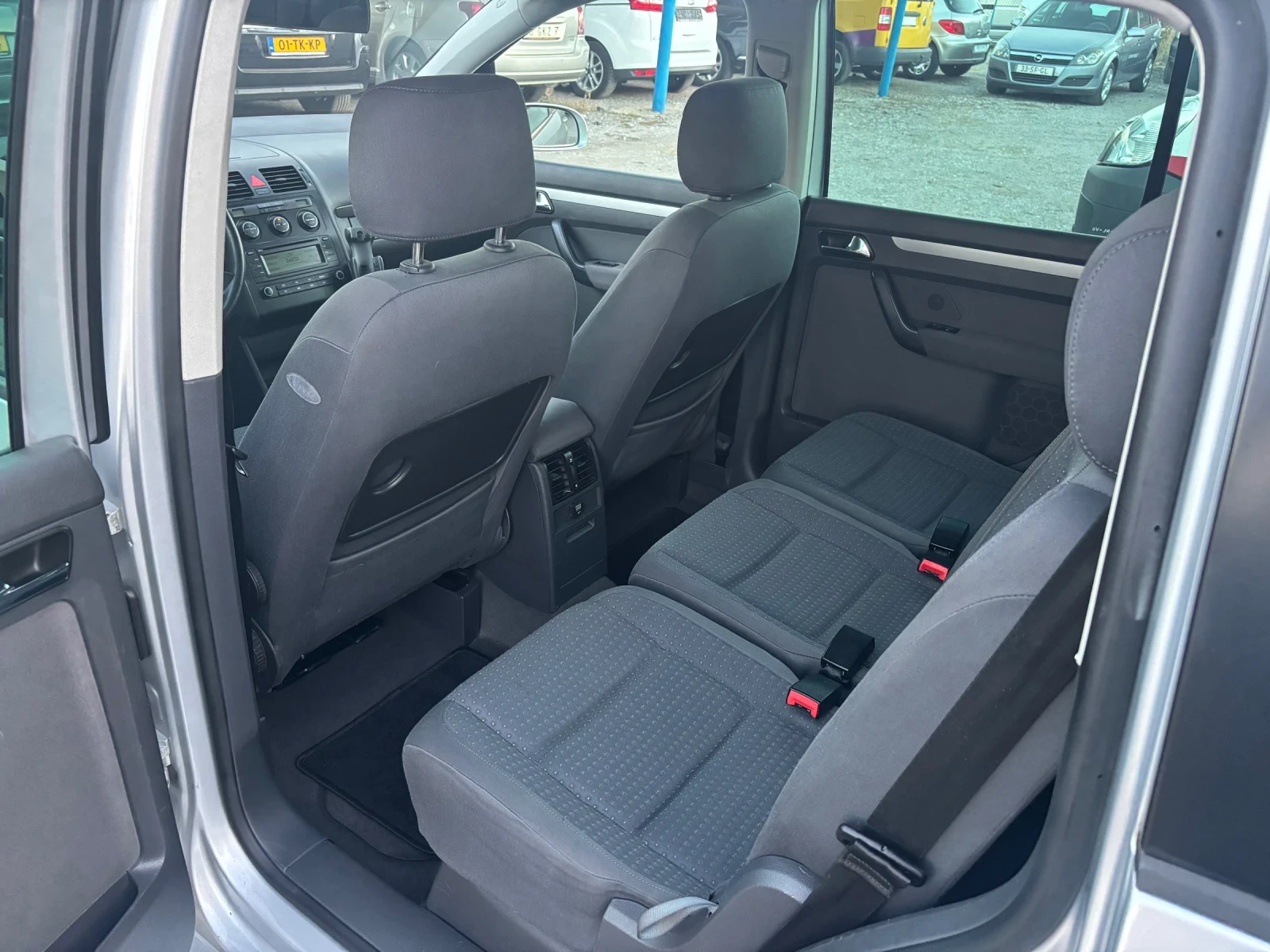 VW Touran 1.9TDI - изображение 8