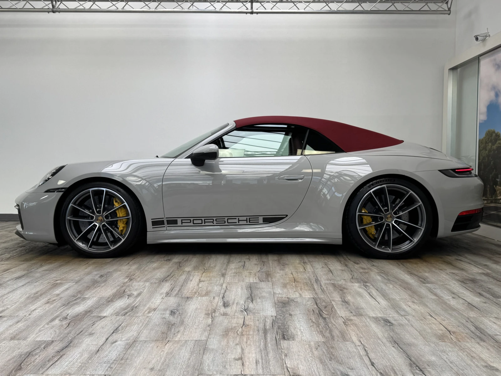 Porsche 911 992 S Cabrio Sport Design Burmester PCCB  - изображение 6