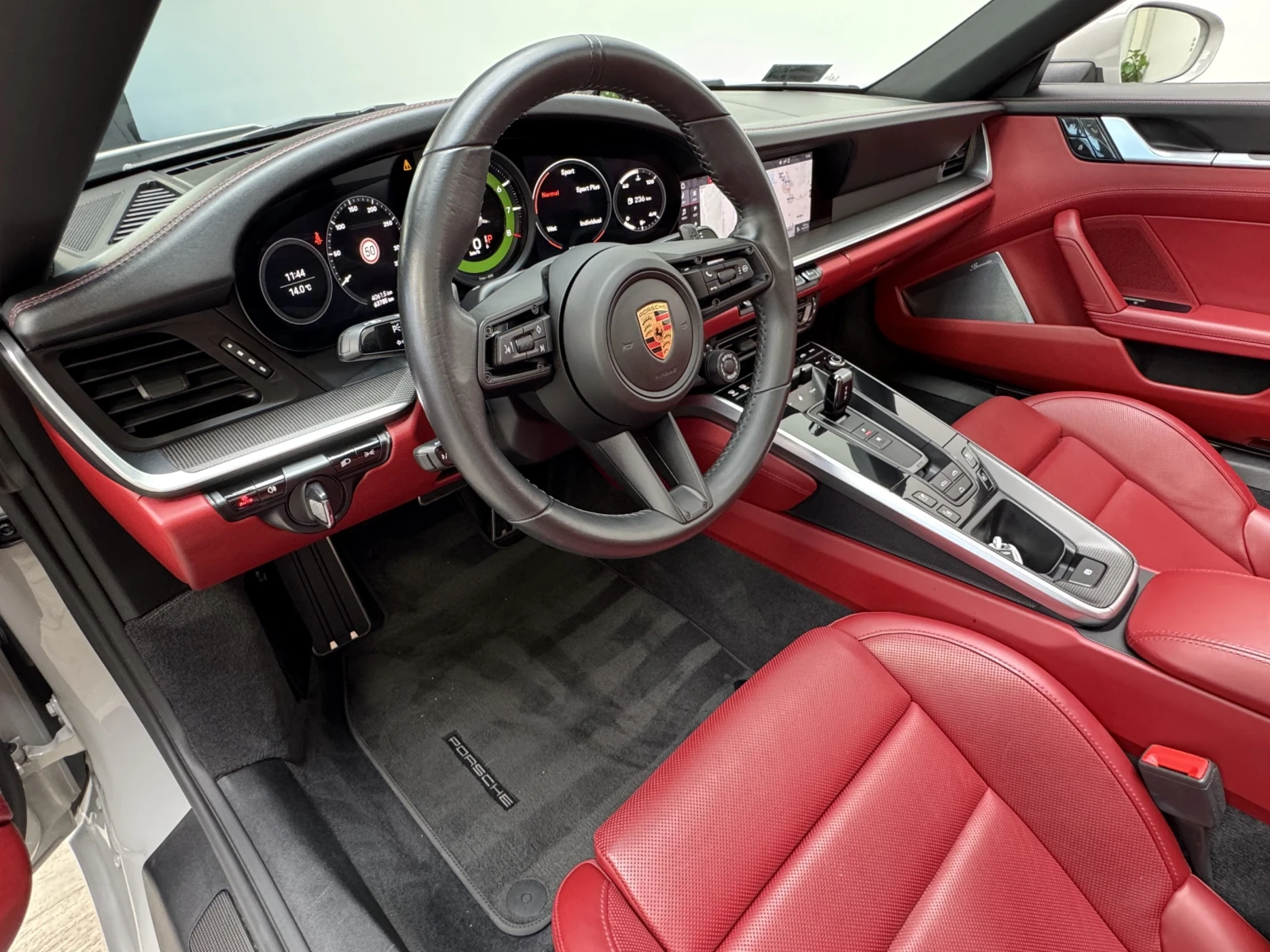 Porsche 911 992 S Cabrio Sport Design Burmester PCCB  - изображение 8