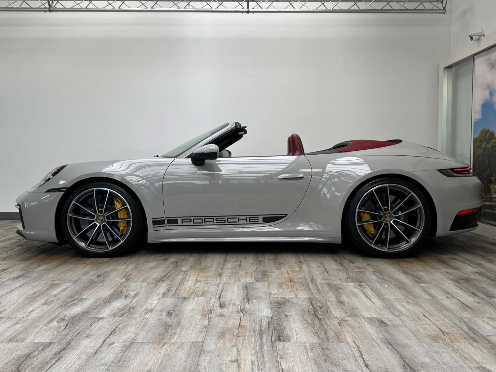 Porsche 911 992 S Cabrio Sport Design Burmester PCCB  - изображение 3