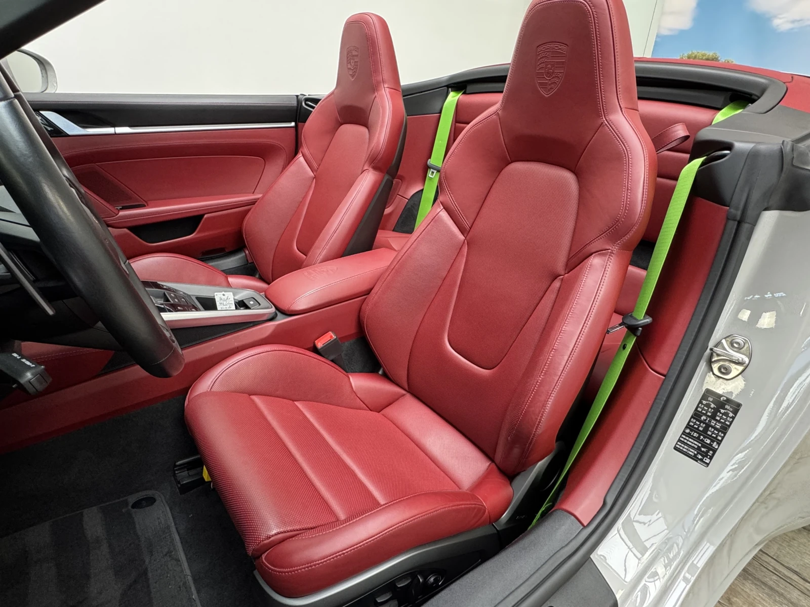 Porsche 911 992 S Cabrio Sport Design Burmester PCCB  - изображение 10