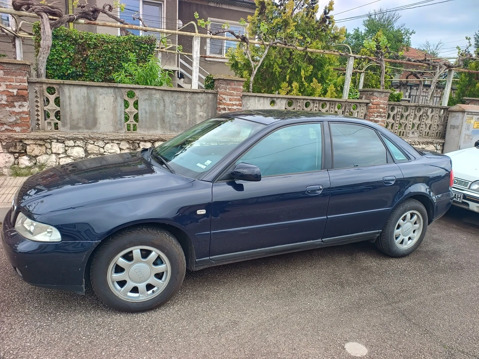 Audi A4 | Mobile.bg   1