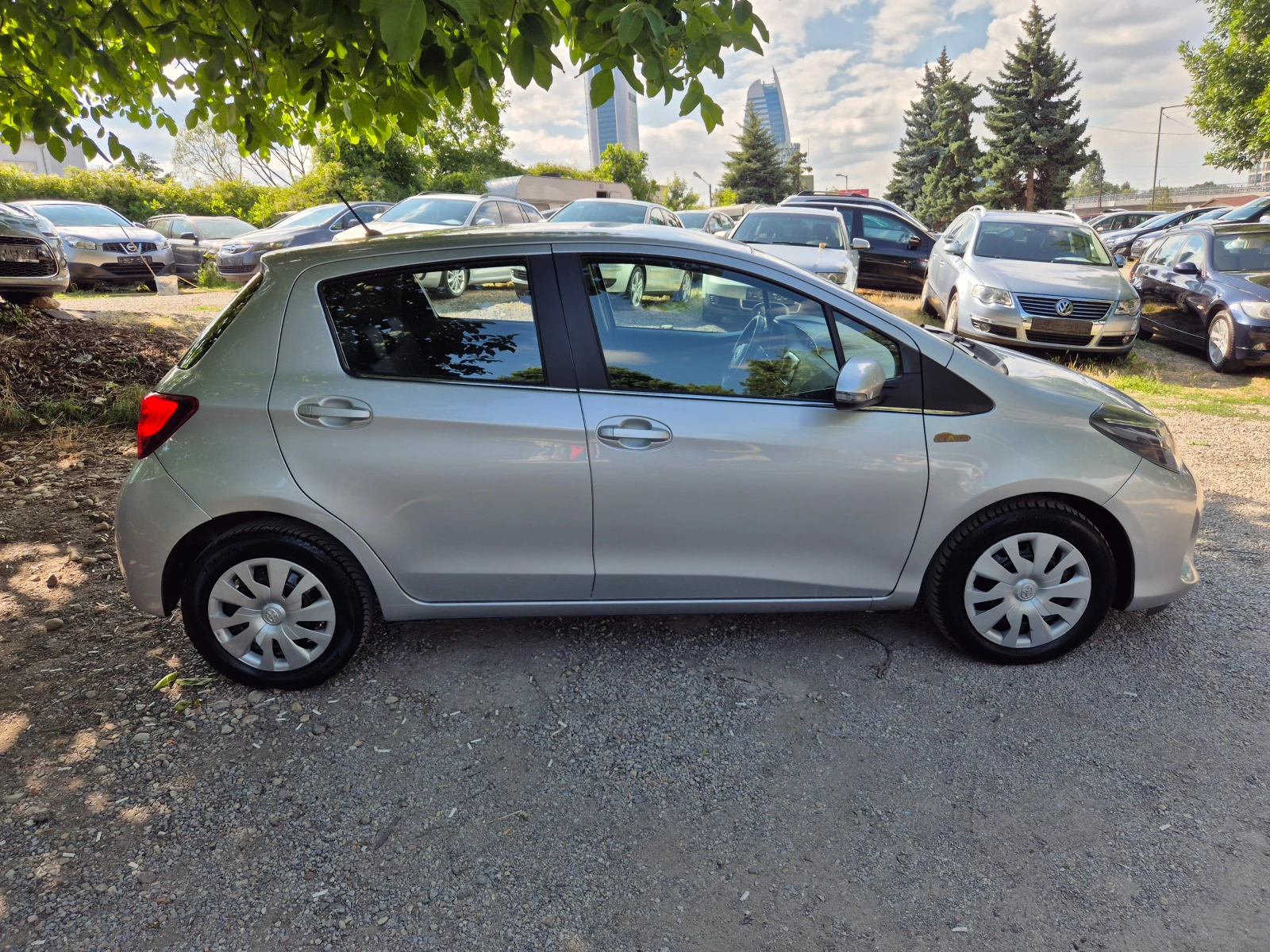 Toyota Yaris 1.3VVT-i EURO-6B 168000km.ВНОС ИТАЛИЯ  - изображение 4