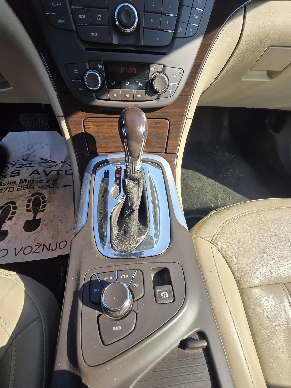 Opel Insignia 2.0 турбо 220к.с. топ състояние 2010г.4х4 промоция - изображение 2