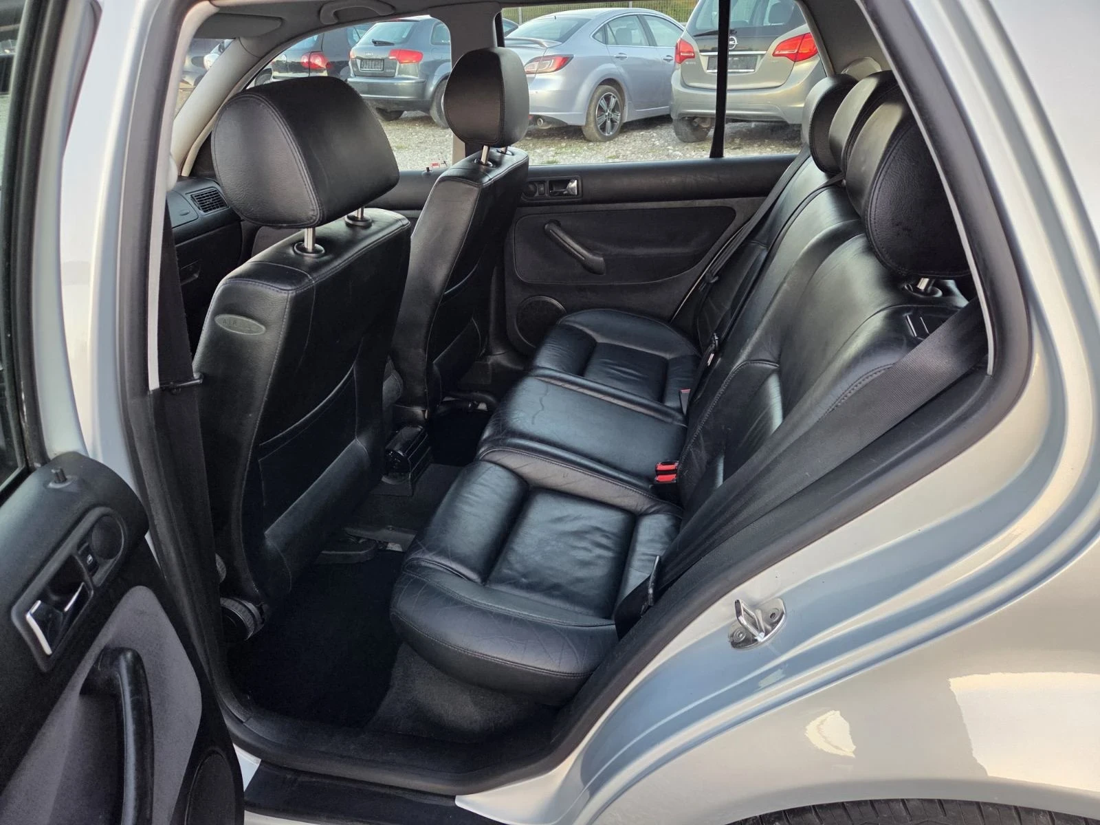 VW Golf 1.9TDI-90PS | Mobile.bg   11