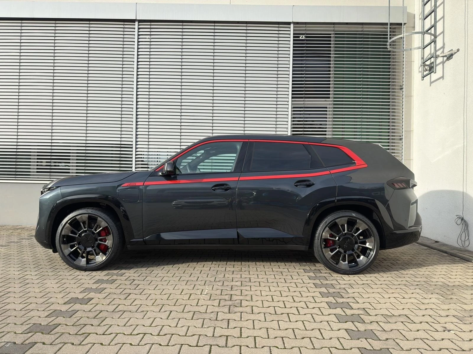 BMW XM LABEL/748 HP/PLUG-IN/CARBON/B&W/HEAD UP/360/ | Mobile.bg   5