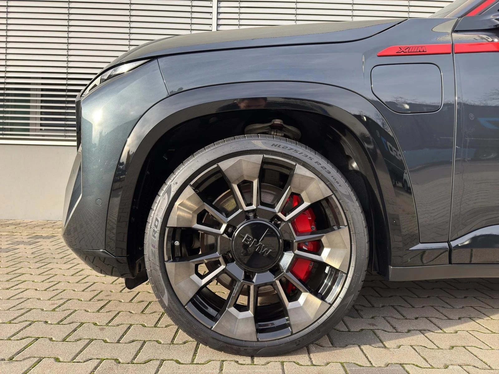 BMW XM LABEL/748 HP/PLUG-IN/CARBON/B&W/HEAD UP/360/ | Mobile.bg   4
