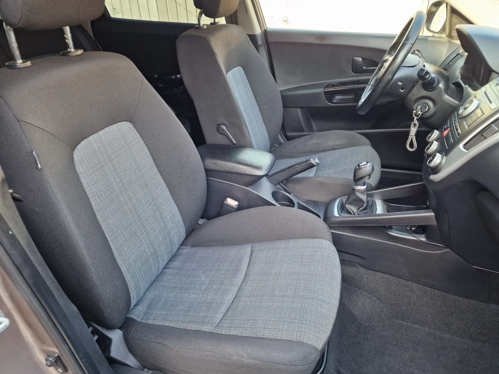 Kia Ceed SW, снимка 12 - Автомобили и джипове - 53839955