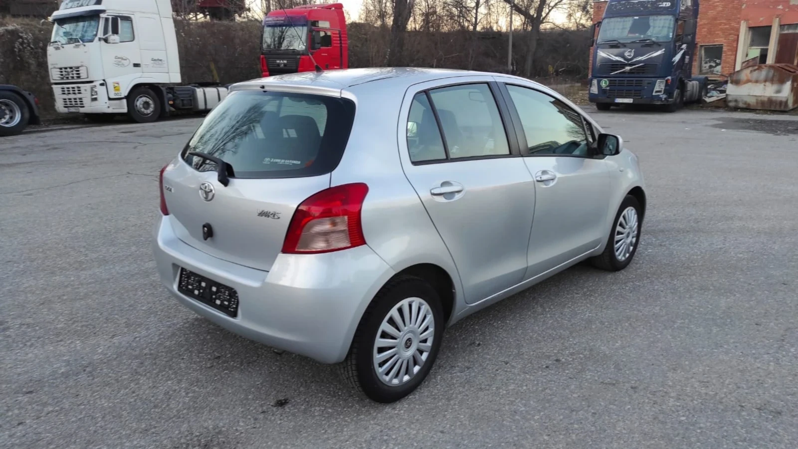 Toyota Yaris 1.0 VVTI | Mobile.bg � ����������� 4