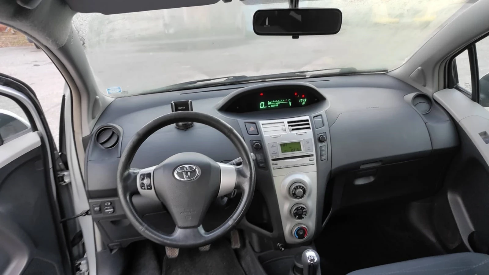 Toyota Yaris 1.0 VVTI | Mobile.bg � ����������� 7