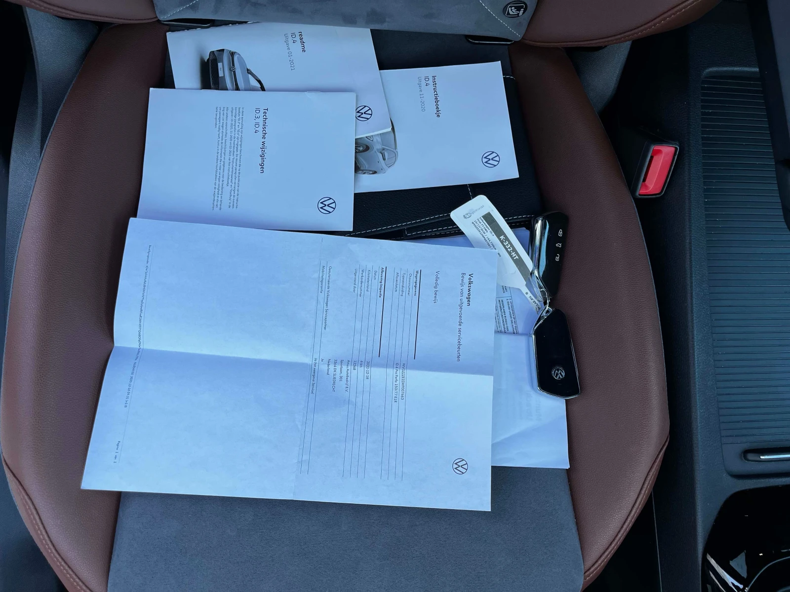 VW ID.4 LIFE 1ST EDITION PERFORMANCE 77KWh 92% SOH, снимка 16 - Автомобили и джипове - 54455313