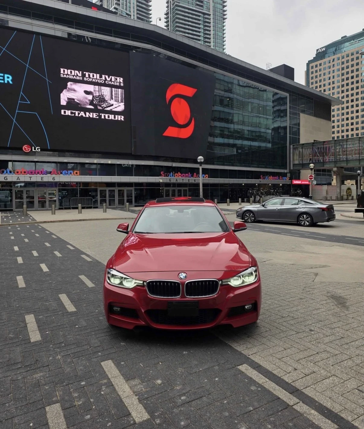 BMW 330 М ПАКЕТ * XDRIVE * HEAD UP * HARMON KARDON * , снимка 2 - Автомобили и джипове - 54562543