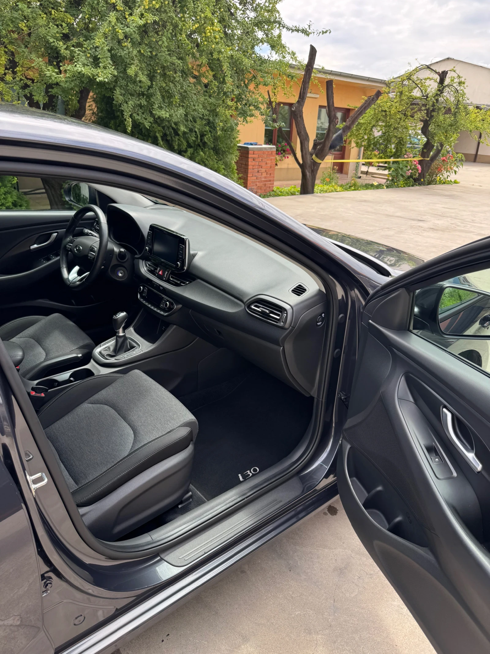 Hyundai I30 Exclusive , снимка 10 - Автомобили и джипове - 54894613