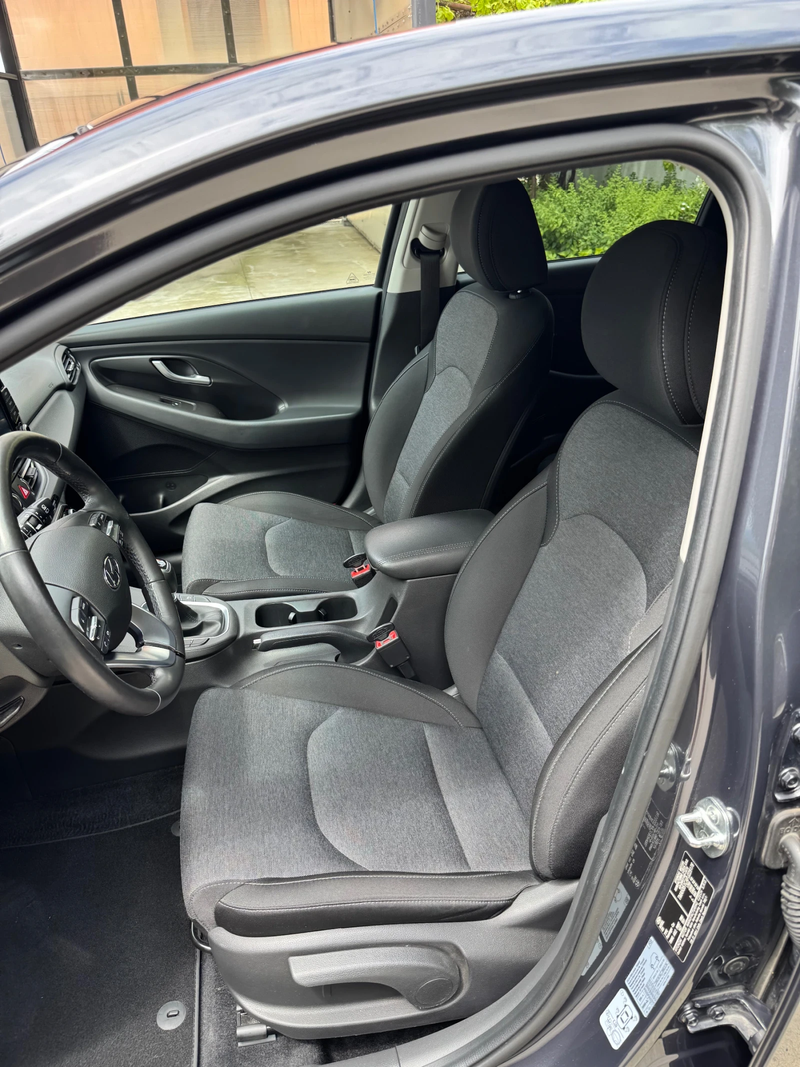Hyundai I30 Exclusive , снимка 13 - Автомобили и джипове - 54894613