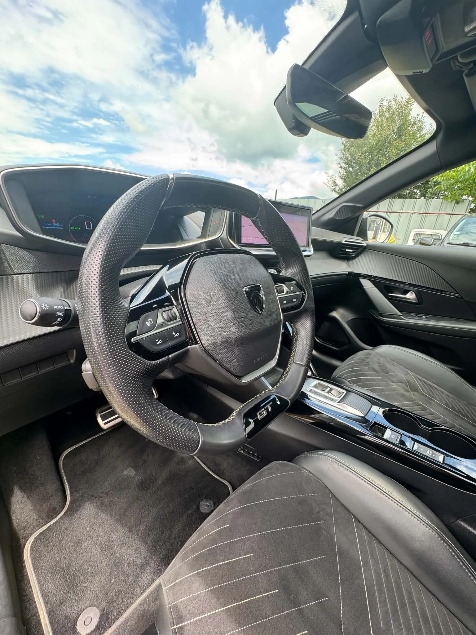 Peugeot 208 208 GT, снимка 12 - Автомобили и джипове - 55025912