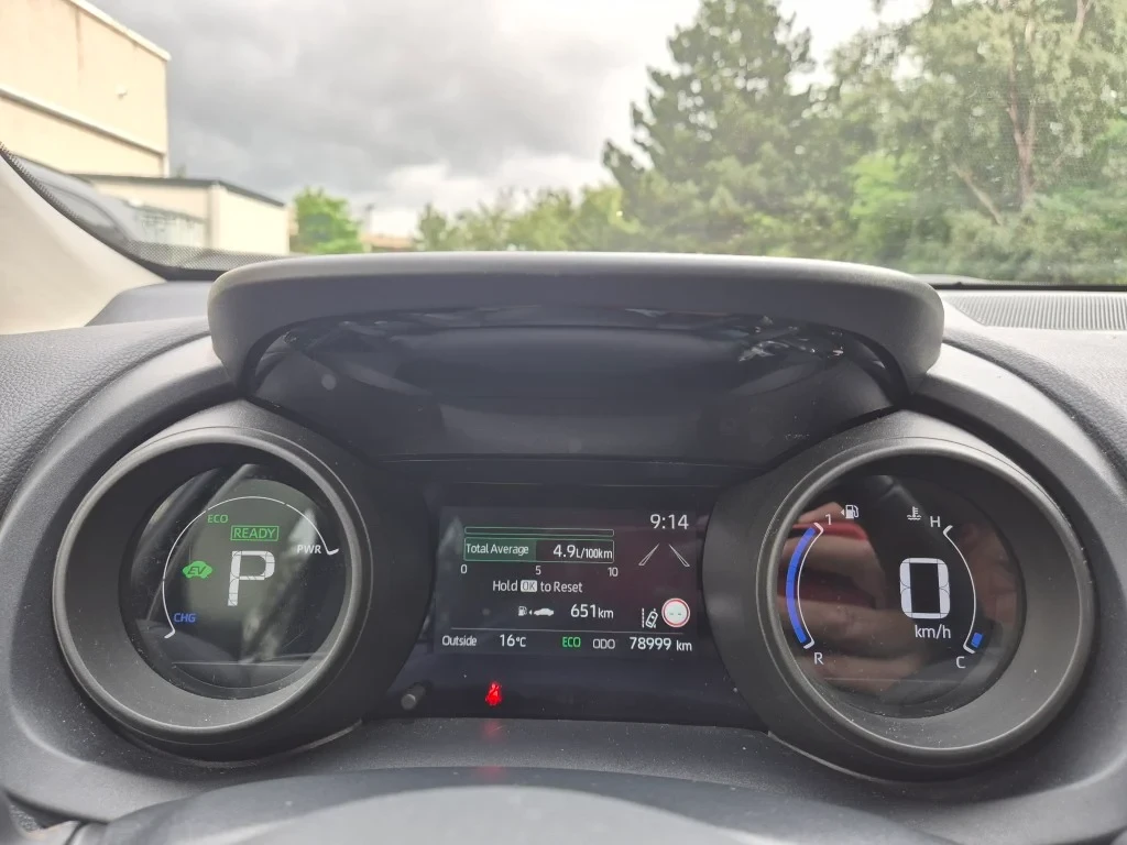 Toyota Yaris Cross  1.5 VVT-I Hybrid Dynamic , снимка 8 - Автомобили и джипове - 55089743